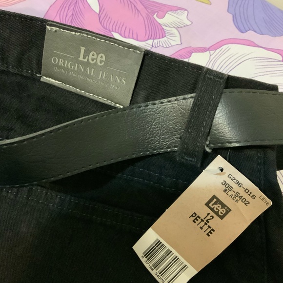 Lee Relax Fit Straight Leg Black Jeans Petite 12 NWT - Picture 5 of 10